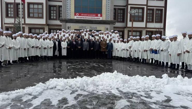 Yozgat’ta dini ihtisas merkezinde eğitim gören 133 din görevlisi mezun oldu