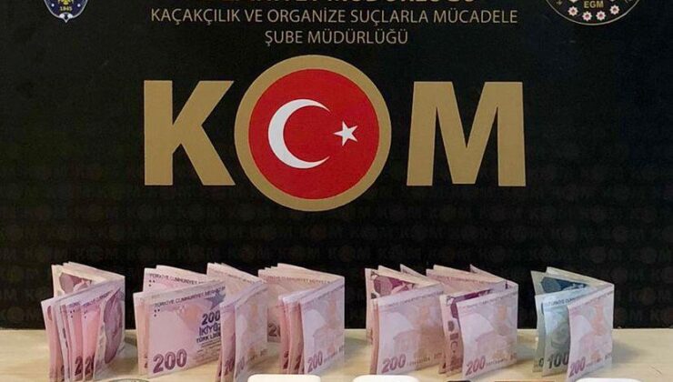 Kars’ta Ehliyet Sınavında “Düzenek” Operasyonu: 3 Gözaltı!