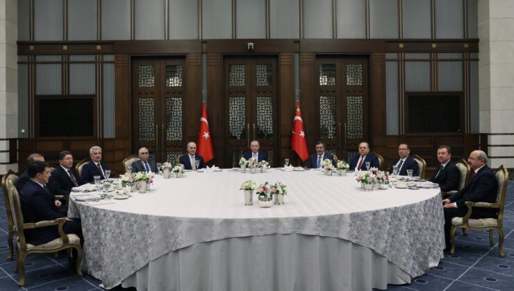 Cumhurbaşkanı Erdoğan Devletin Zirvesiyle Yemekte Buluştu