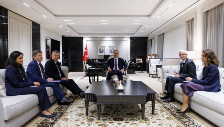 Bakan Fidan, UNRWA Genel Komiseri Lazzarini’yi Ankara’da Kabul Etti