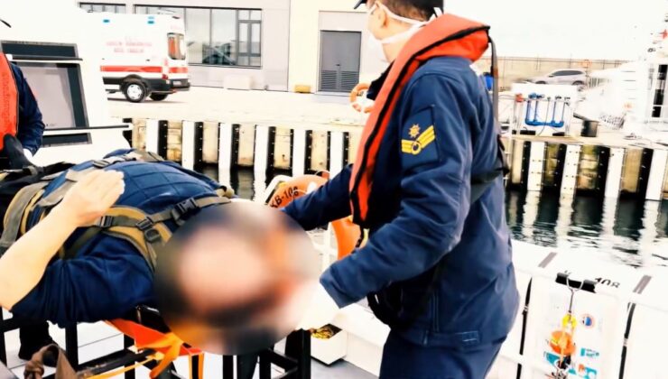 Sakarya Açıklarında Gemide Fenalaşan Vatandaş İçin Sahil Güvenlik Seferber Oldu