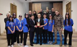 Kayseri Valisi Gökmen Çiçek’ten Başarılı Tekvandoculara Tebrik