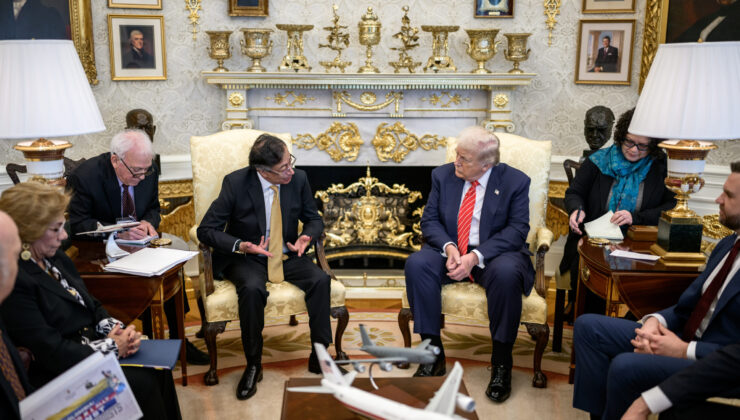 Trump ve Petro Beyaz Saray’da Buluştu: Gündem Uyuşturucuyla Mücadele ve Venezuela