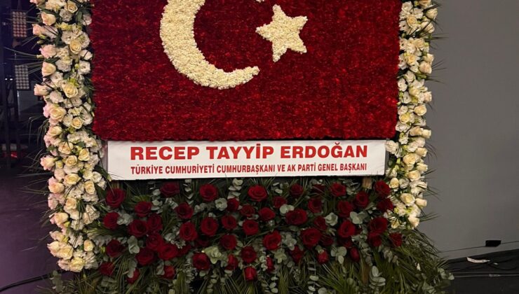 Cumhurbaşkanı Erdoğan’dan Bahçeli’ye 57. Yıl Tebriği: Türk Bayrağı Motifli 57 Gül
