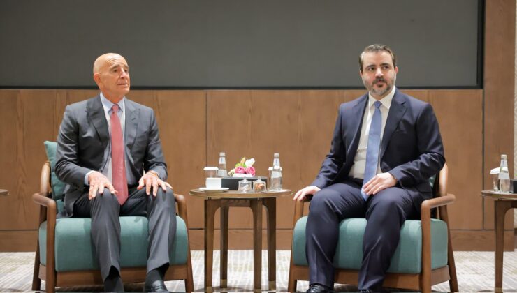 Suriye Dışişleri Bakanı Şeybani ve ABD Özel Temsilcisi Barrack Riyad’da Görüştü
