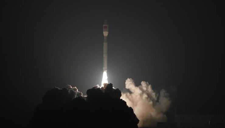 Çin ‘CentiSpace 02’ Navigasyon Uydu Grubunu Uzaya Gönderdi