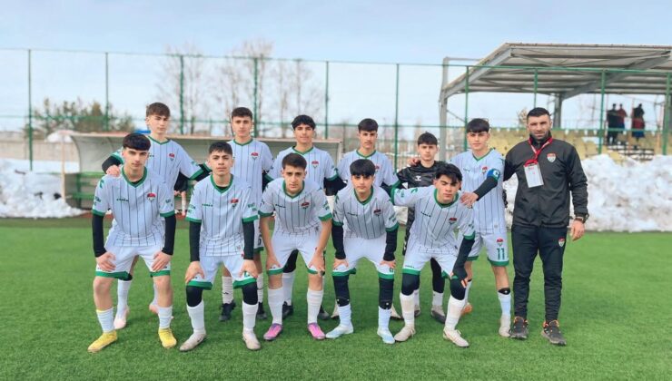 Kars 36 Spor U16 Takımı Şampiyon Oldu, Türkiye Finalleri’ne Katılacak