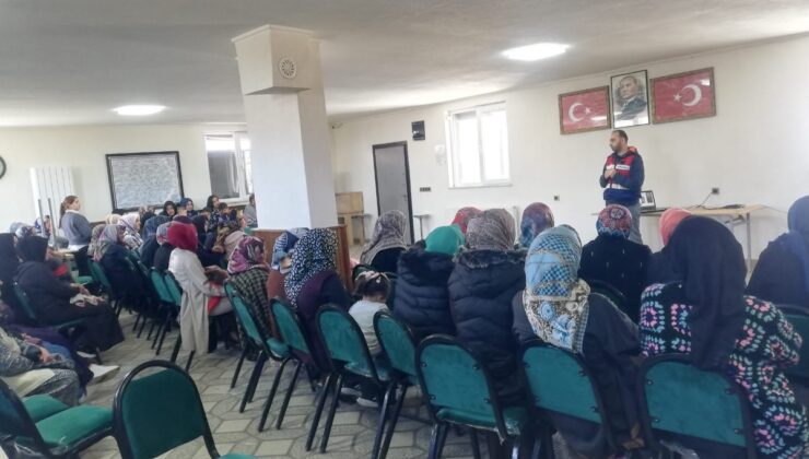 Kars’ta “En İyi Narkotik Polisi: Anne” Projesi kapsamında eğitim seferberliği