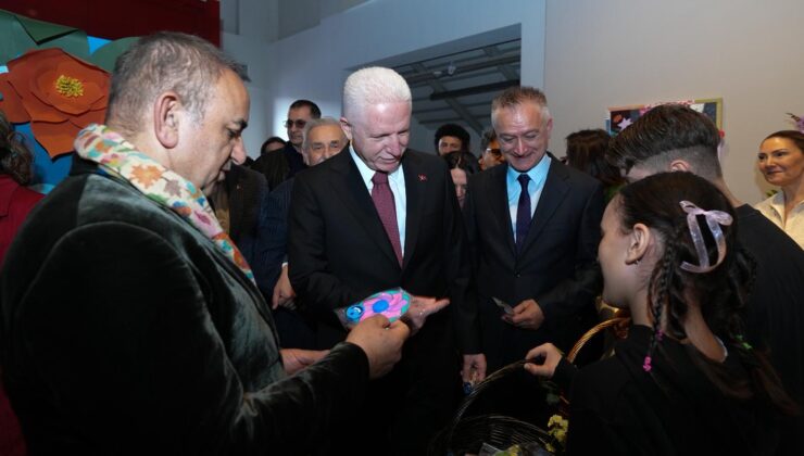 Vali Davut Gül, Heritage İstanbul ve Çocuk ve Gençlik Sanat Bienali’ne Katıldı