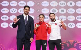 Milli Güreşçi Nesrin Baş Avrupa Şampiyonu Oldu
