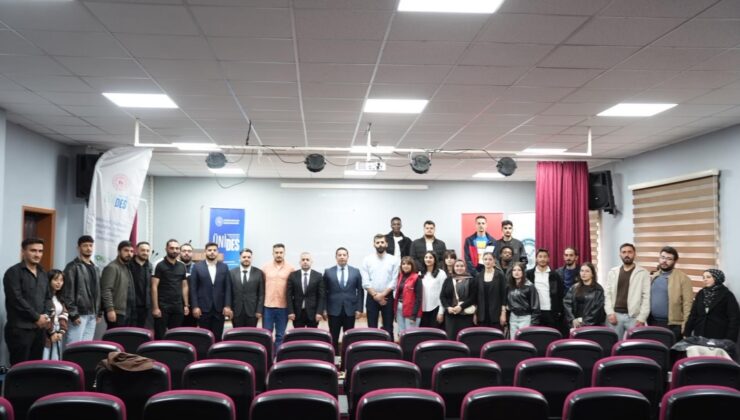 Geçmişten Geleceğe Anlamlı Bir Köprü: “Fütüvvet Sultanı: Gençliğin Aynası Ebu’l-Hasan Harakânî” Belgeseli Gençlerle Buluştu