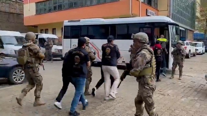 Artvin Merkezli 22 İlde Organize Suç Örgütü Operasyonu: 32 Gözaltı