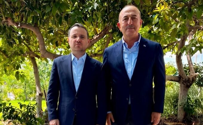 Adalet Bakanı Akın Gürlek’ten Mevlüt Çavuşoğlu’na Taziye Ziyareti