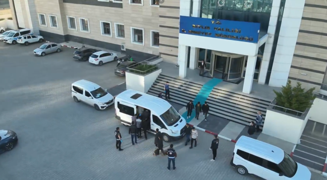 Bitlis’te Tanker İçinde Kaçak Göçmen Sevkiyatına Darbe: 1 Tutuklama